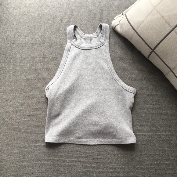 Set of Gray and Mustard Cropped Halter Tops - Picture 5 of 6